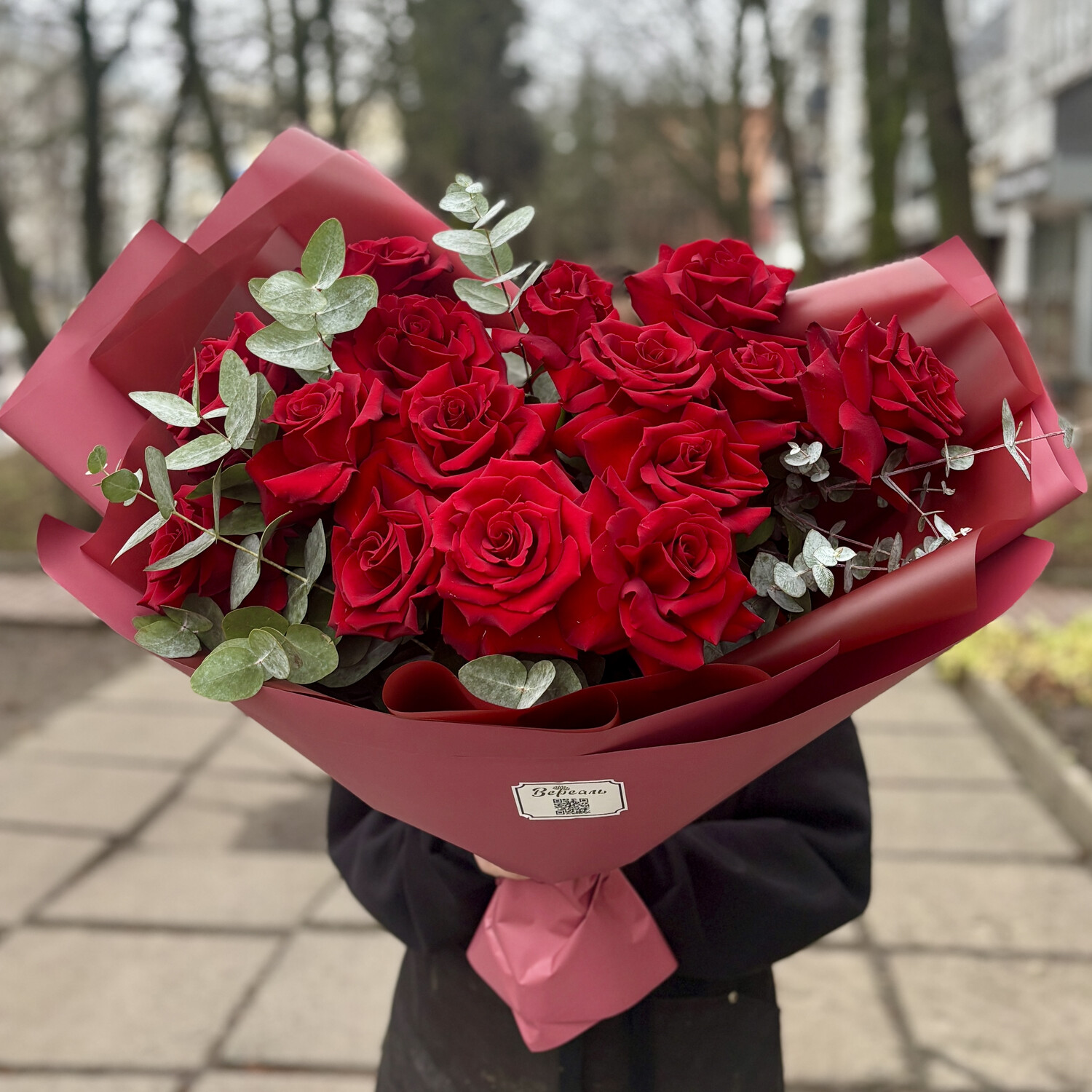 Букет 15 красных французских роз